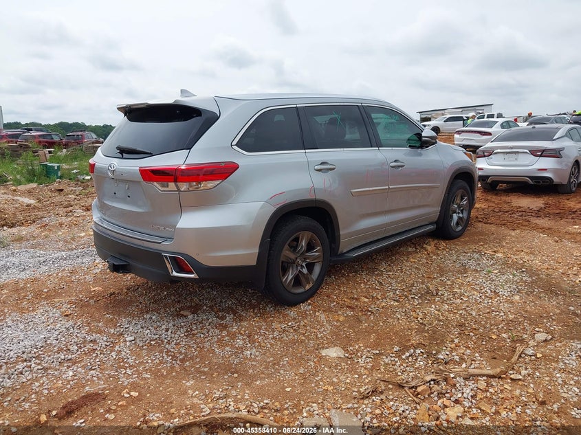 2018 Toyota Highlander VIN 5TDDZRFH8JS818180 IAAI salvage auction — HAIL, Salvage Title, sold $10,100 on 2026-07-30 (photo 4)