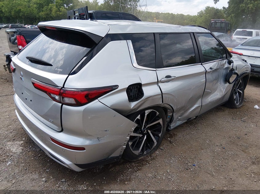 2023 Mitsubishi Outlander VIN JA4J4UA82PZ058891 IAAI salvage auction — ROLLOVER, Salvage (Indiana), sold $3,150 on 2026-07-22 (photo 4)