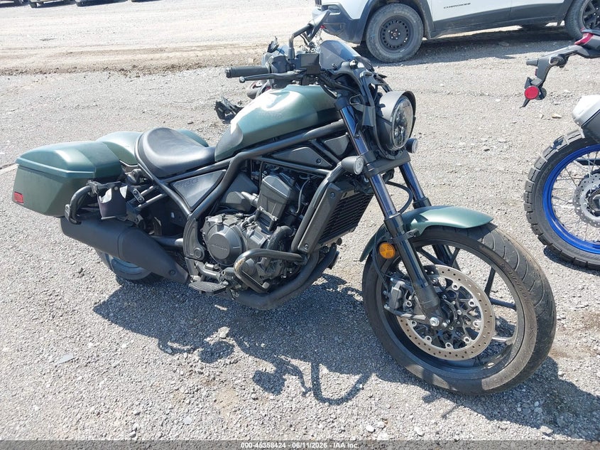 2024 Honda Cm VIN JH2SC8354RK300753 IAAI salvage auction — LEFT SIDE, Salvage (Tennessee), sold $2,750 on 2026-07-14 (photo 1)