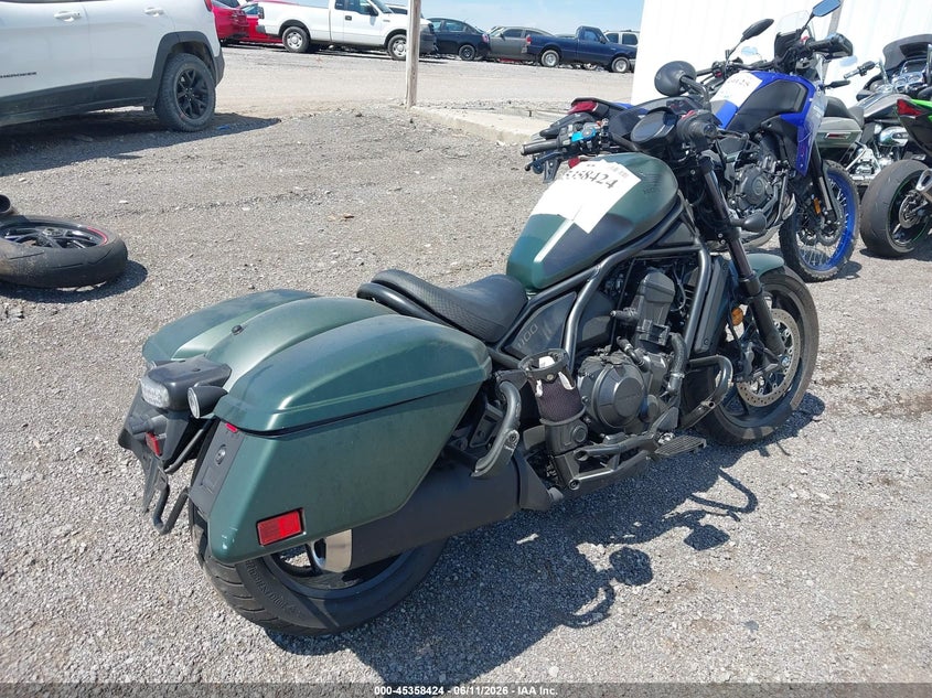 2024 Honda Cm VIN JH2SC8354RK300753 IAAI salvage auction — LEFT SIDE, Salvage (Tennessee), sold $2,750 on 2026-07-14 (photo 4)