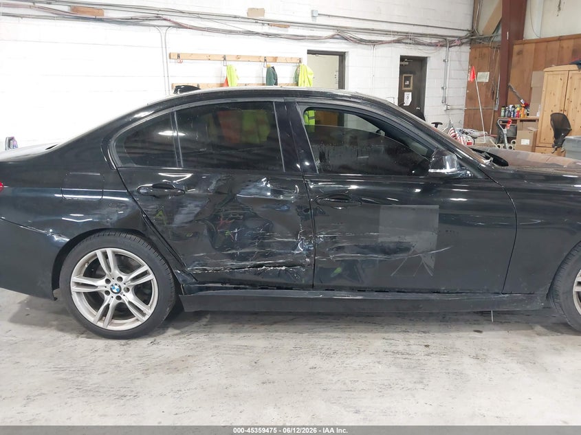 2017 BMW 3er VIN WBA8B7G32HNU37998 IAAI salvage auction — RIGHT SIDE, Wait Title, sold $10,950 on 2026-08-05 (photo 6)