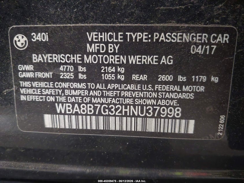 2017 BMW 3er VIN WBA8B7G32HNU37998 IAAI salvage auction — RIGHT SIDE, Wait Title, sold $10,950 on 2026-08-05 (photo 9)