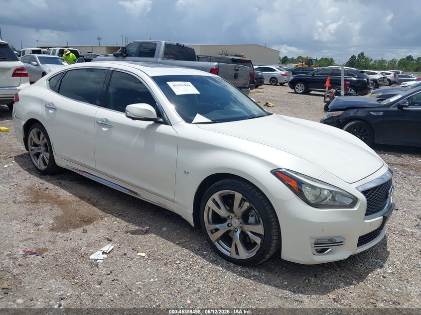 2016 Infiniti Q70 VIN JN1BY1PP2GM630067 IAAI salvage auction — REAR END, Original (Texas), sold $4,600 on 2026-07-30 (photo 1)