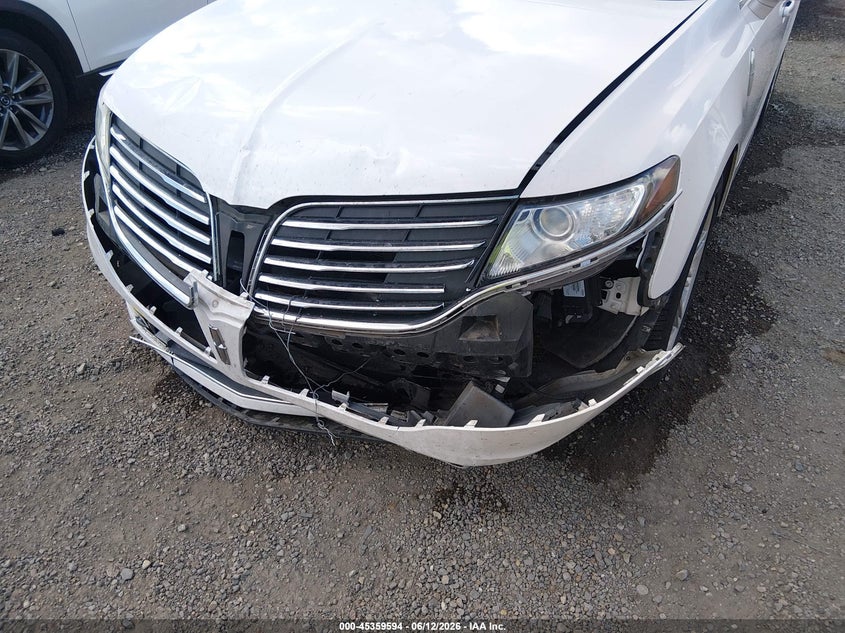 2018 Lincoln Mkt VIN 2LMHJ5AT7JBL01547 IAAI salvage auction — FRONT END, Salvage (Louisiana), sold $1,250 on 2026-07-22 (photo 6)