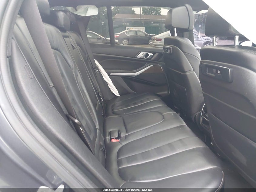 2021 BMW X5 VIN 5UXCR6C01M9H72141 IAAI salvage auction — SIDE, Salvage Title, sold $18,900 on 2026-08-29 (photo 8)