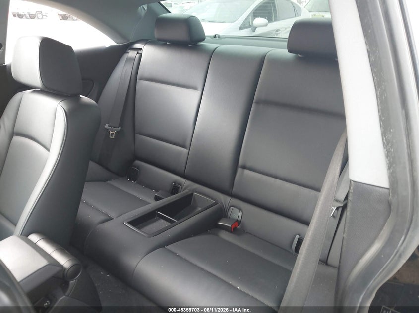 2012 BMW 1er VIN WBAUP9C54CVL91988 IAAI salvage auction — RIGHT SIDE, Salvage Title, sold $400 on 2026-07-20 (photo 8)
