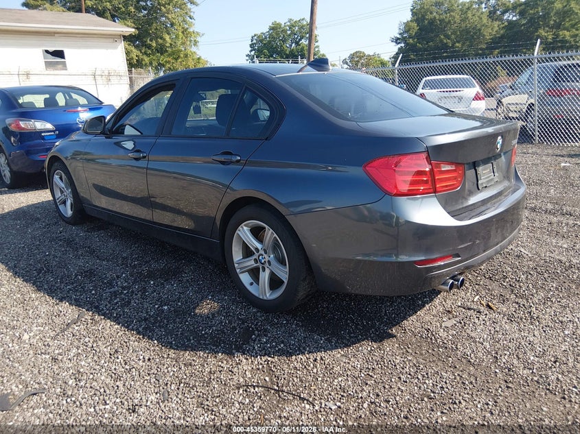 2013 BMW 3er VIN WBA3A5G5XDNP20288 IAAI salvage auction — UNDERCARRIAGE, Salvage (South Carolina), sold $775 on 2026-07-28 (photo 3)