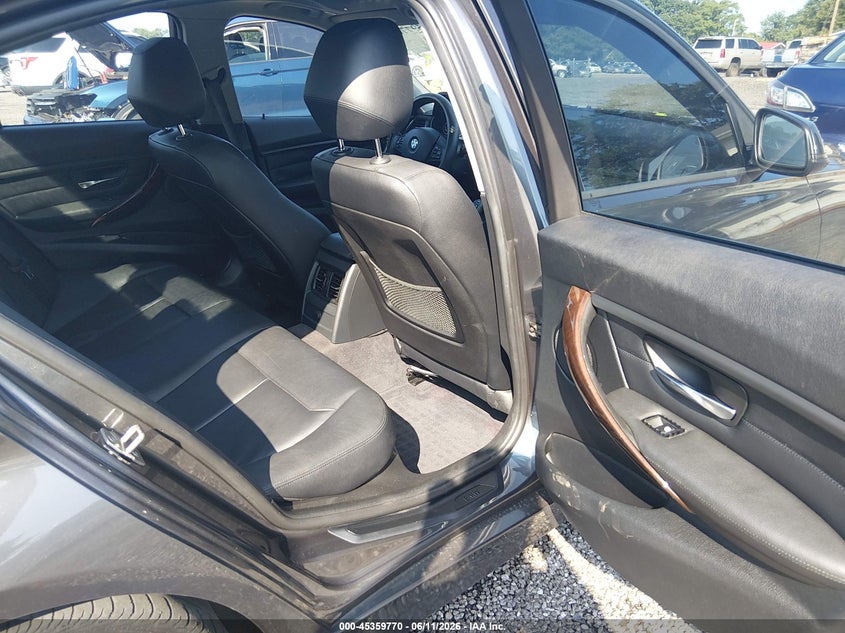 2013 BMW 3er VIN WBA3A5G5XDNP20288 IAAI salvage auction — UNDERCARRIAGE, Salvage (South Carolina), sold $775 on 2026-07-28 (photo 8)