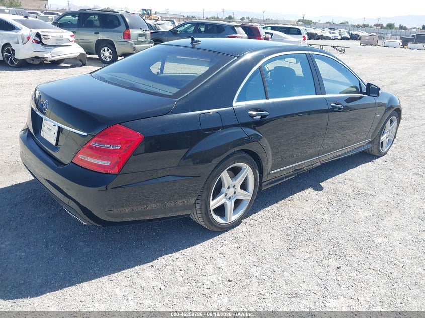 2010 Mercedes-benz S class VIN WDDNG9FB7AA299017 IAAI salvage auction — UNKNOWN, Clear (California), sold $25 on 2026-07-30 (photo 4)