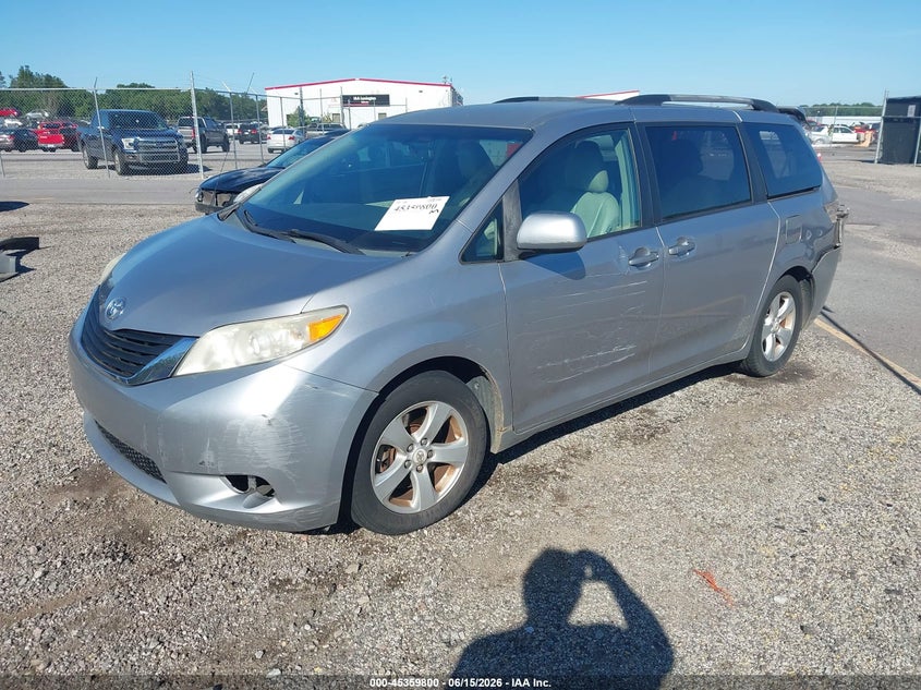 2011 Toyota Sienna VIN 5TDKK3DC7BS024000 IAAI salvage auction — REAR END, Salvage (South Carolina), sold $1,225 on 2026-07-15 (photo 2)