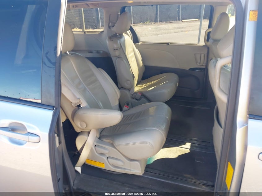 2011 Toyota Sienna VIN 5TDKK3DC7BS024000 IAAI salvage auction — REAR END, Salvage (South Carolina), sold $1,225 on 2026-07-15 (photo 8)