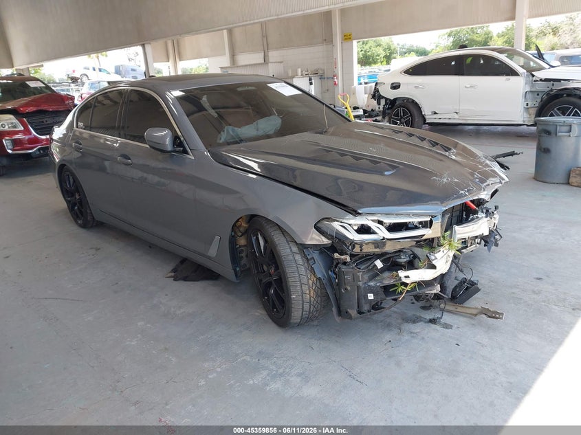 2021 BMW 5er VIN WBA73BJ06MWW99487 IAAI salvage auction — FRONT END, Salvage Title, sold $12,100 on 2026-07-15 (photo 1)