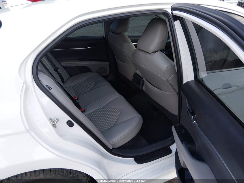 2019 Toyota Camry VIN 4T1B21HK8KU521148 IAAI salvage auction — SIDE, Salvage (New Jersey), sold $6,600 on 2026-07-31 (photo 8)