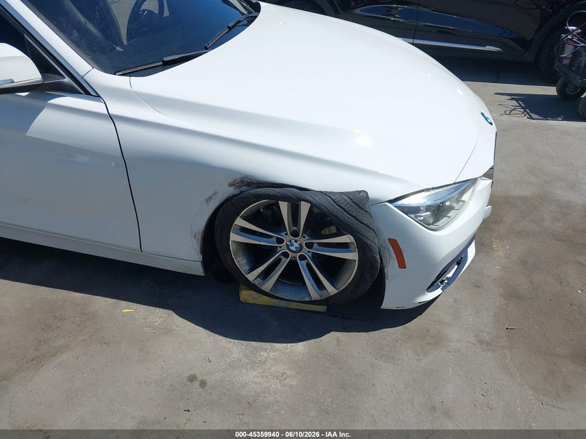 2018 BMW 3er VIN WBA8D9C56JEM31513 IAAI salvage auction — RIGHT FRONT, Salvage (California), sold $4,100 on 2026-07-24 (photo 6)