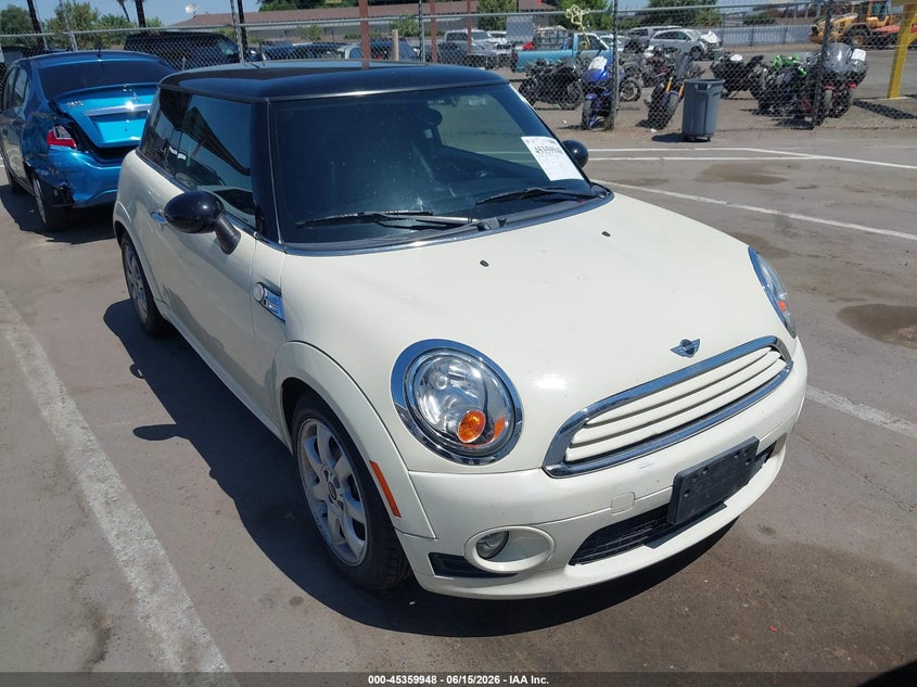 2009 Mini Cooper VIN WMWMF33599TU75759 IAAI salvage auction — NORMAL WEAR, Clear - Dealer Only (California), sold $1,125 on 2026-07-14 (photo 1)