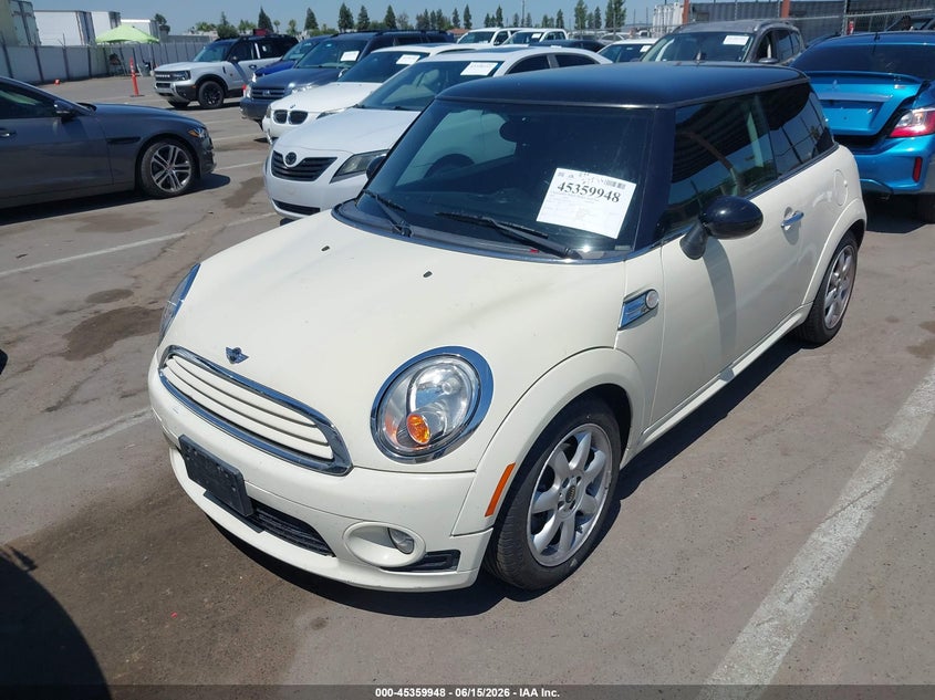 2009 Mini Cooper VIN WMWMF33599TU75759 IAAI salvage auction — NORMAL WEAR, Clear - Dealer Only (California), sold $1,125 on 2026-07-14 (photo 2)