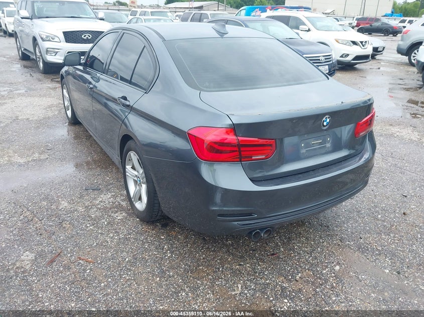 2018 BMW 3er VIN WBA8B9G54JNU98627 IAAI salvage auction — MECHANICAL, Original (Texas), sold $1,550 on 2026-07-29 (photo 3)