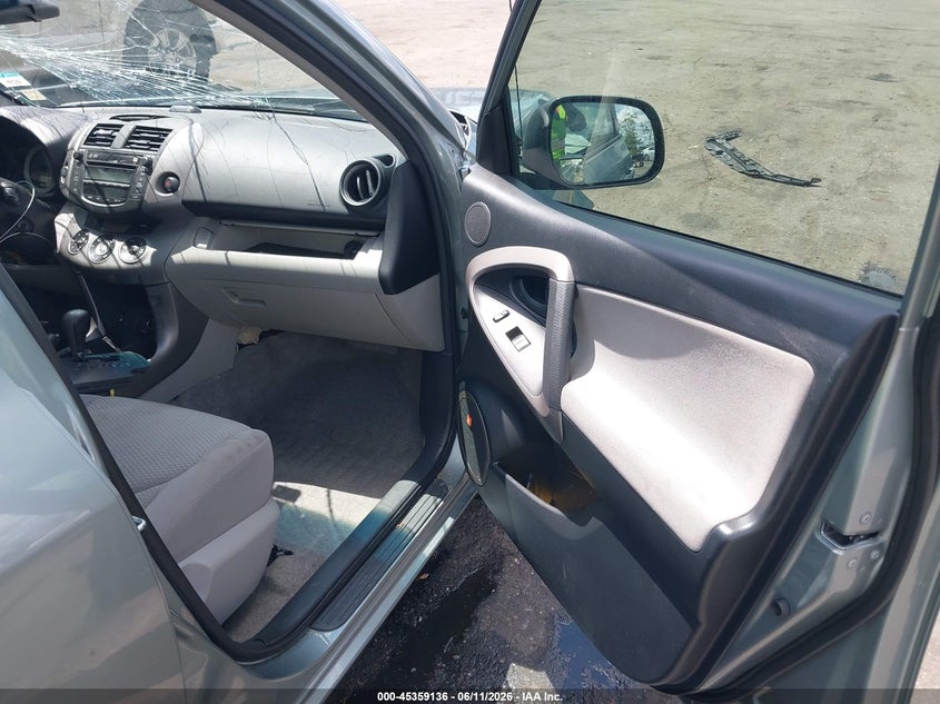 2008 Toyota Rav 4 VIN JTMZK31V685017896 IAAI salvage auction — FRONT END, Rebuildable (Florida), sold $550 on 2026-07-07 (photo 5)