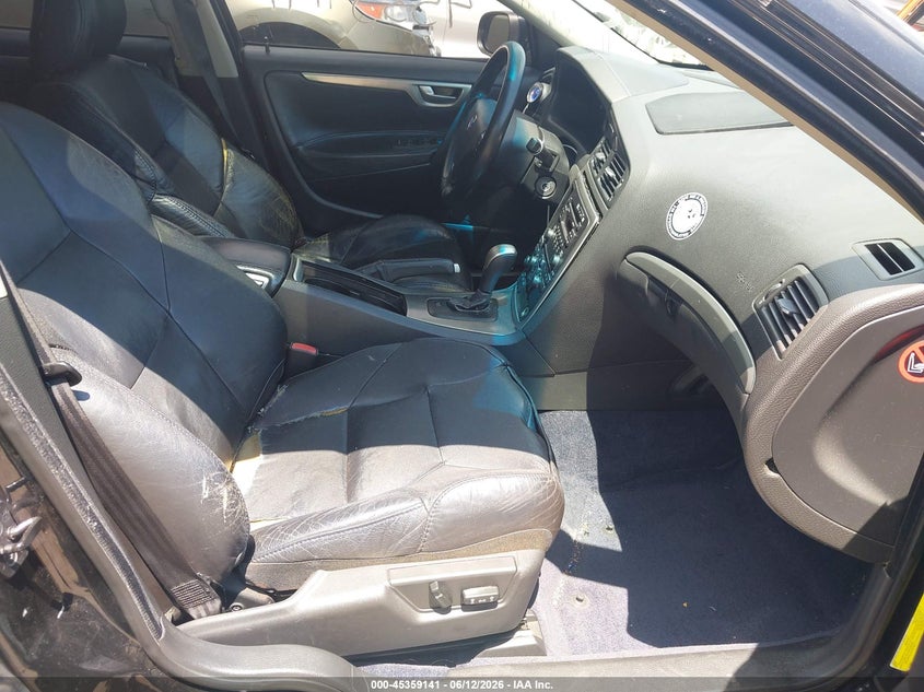 2007 Volvo S60 VIN YV1RH527X72614697 IAAI salvage auction — FRONT & REAR, Salvage - Greater Than 75% (Maryland), sold $250 on 2026-07-11 (photo 5)