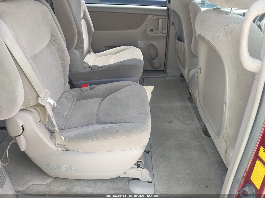 2006 Toyota Sienna VIN 5TDZA22C66S529935 IAAI salvage auction — NORMAL WEAR, Original (Ohio), sold $625 on 2026-07-22 (photo 8)
