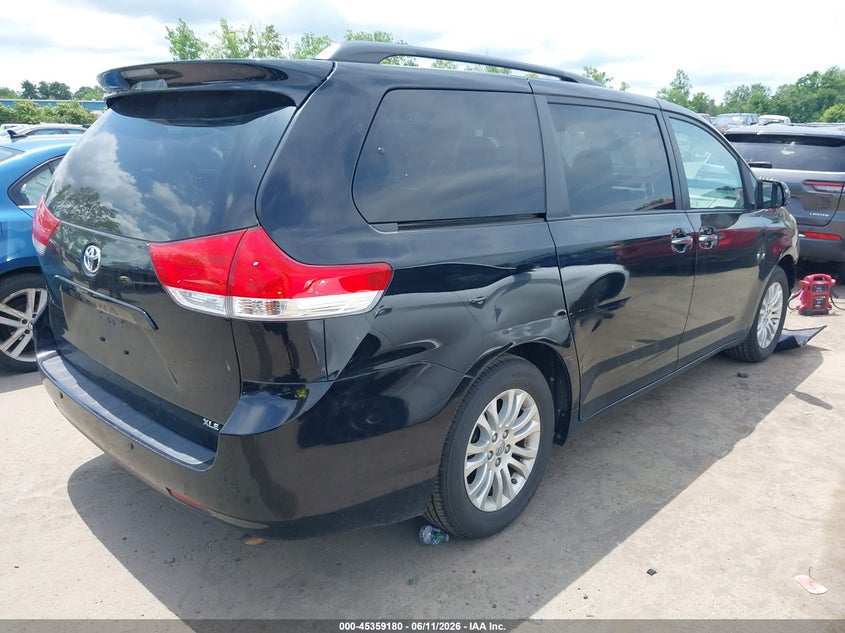 2014 Toyota Sienna VIN 5TDYK3DC3ES435330 IAAI salvage auction — FRONT END, Salvage Title, sold $1,700 on 2026-07-21 (photo 4)