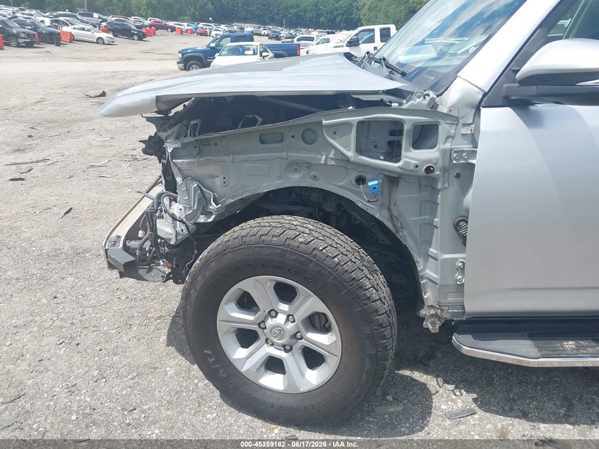 2016 Toyota 4runner VIN JTEZU5JR1G5111798 IAAI salvage auction — LEFT FRONT, Salvage (Tennessee), sold $8,300 on 2026-07-15 (photo 6)