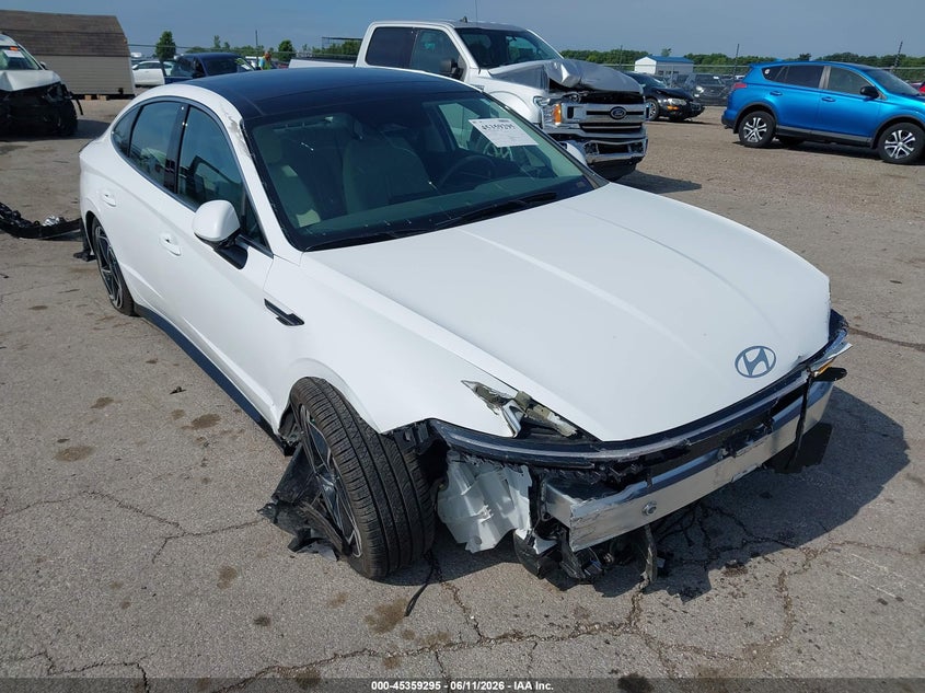2025 Hyundai Sonata VIN KMHL14JAXSA502905 IAAI salvage auction — SIDE, Salvage (Illinois), sold $4,550 on 2026-07-24 (photo 1)