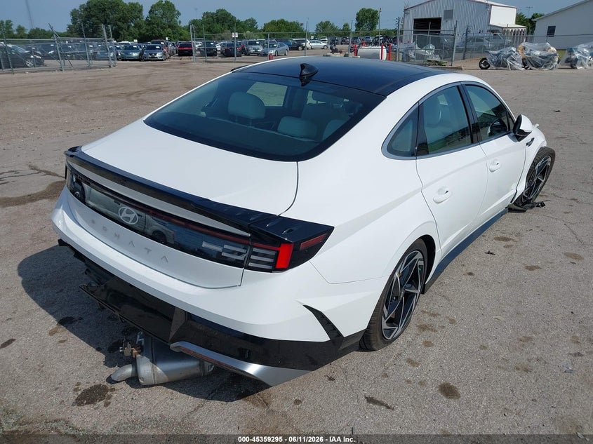 2025 Hyundai Sonata VIN KMHL14JAXSA502905 IAAI salvage auction — SIDE, Salvage (Illinois), sold $4,550 on 2026-07-24 (photo 4)