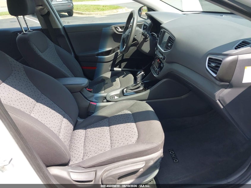 2019 Hyundai Ioniq hybrid VIN KMHC65LC9KU107974 IAAI salvage auction — NORMAL WEAR, SF97 (Virginia), sold $7,800 on 2026-07-22 (photo 5)