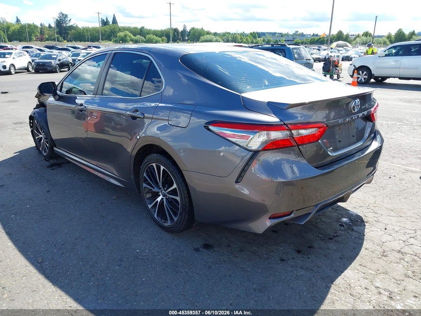 2018 Toyota Camry VIN 4T1B11HK9JU130155 IAAI salvage auction — LEFT FRONT, Salvage (Oregon), sold $5,800 on 2026-07-23 (photo 3)