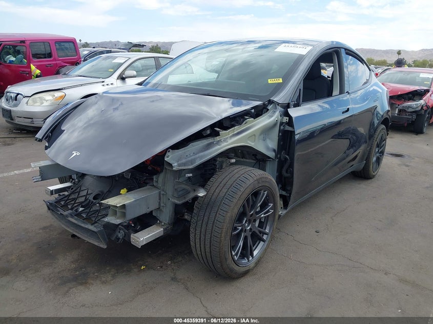 2025 Tesla Model y VIN 7SAYGDED8SF269260 IAAI salvage auction — FRONT END, Salvage (Arizona), sold $10,900 on 2026-07-21 (photo 2)