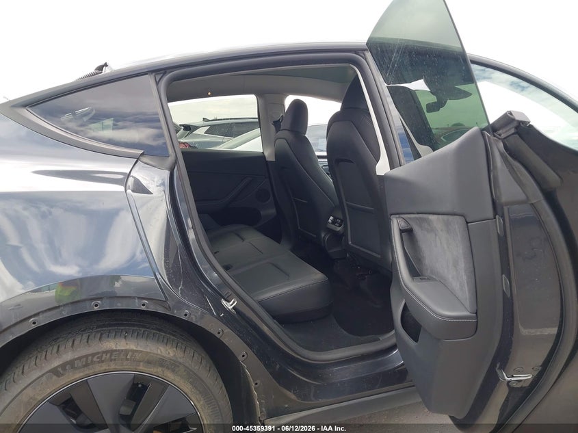 2025 Tesla Model y VIN 7SAYGDED8SF269260 IAAI salvage auction — FRONT END, Salvage (Arizona), sold $10,900 on 2026-07-21 (photo 8)