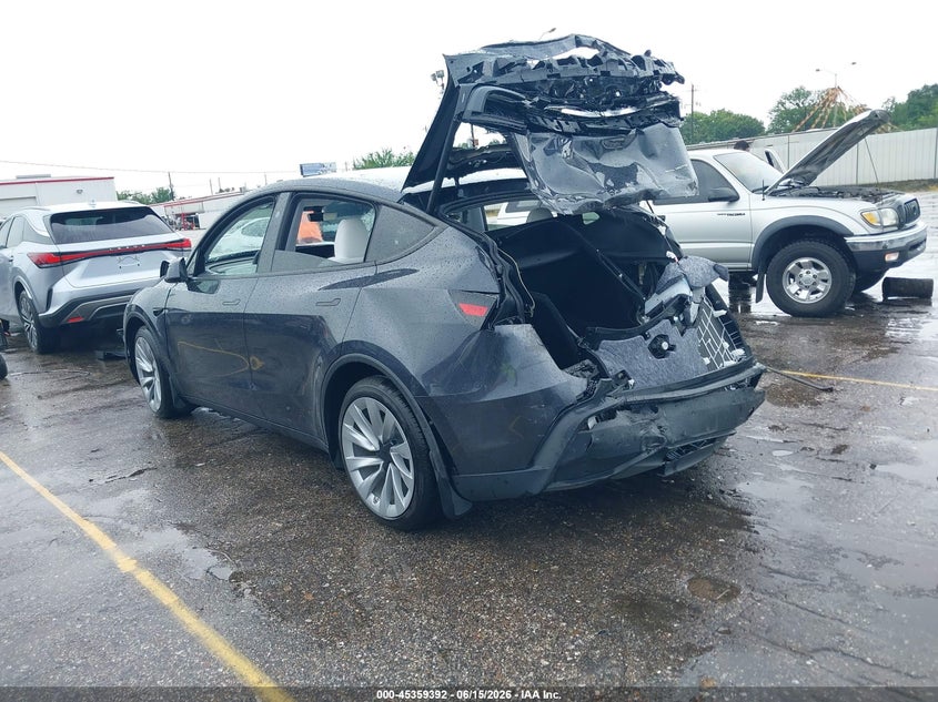 2026 Tesla Model y VIN 7SAYGDEE1TA466407 IAAI salvage auction — REAR END, Salvage Title, sold $7,300 on 2026-07-22 (photo 3)