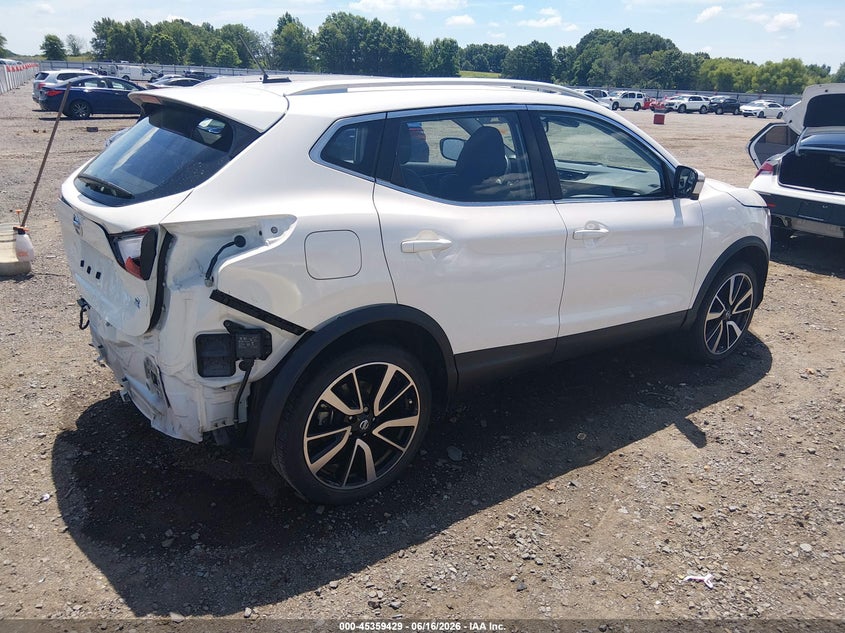 2017 Nissan Rogue VIN JN1BJ1CP6HW005008 IAAI salvage auction — REAR END, Clear (Arkansas), sold $5,750 on 2026-07-08 (photo 4)