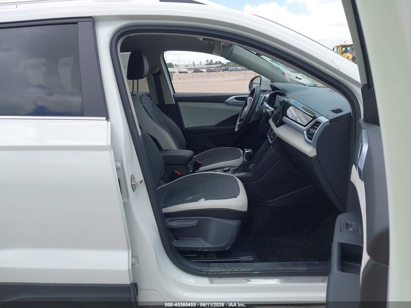 2026 Volkswagen Taos VIN 3VVUC7B20TM048469 IAAI salvage auction — LEFT SIDE, Enterprise Vehicles Clear Only (Colorado), sold $17,300 on 2026-07-09 (photo 5)