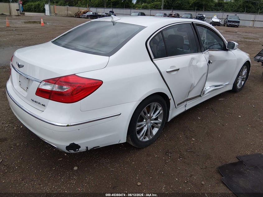 2012 Hyundai Genesis VIN KMHGC4DF6CU163868 IAAI salvage auction — RIGHT SIDE, Salvage (Ohio), sold $325 on 2026-07-16 (photo 4)