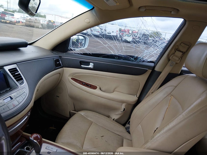 2012 Hyundai Genesis VIN KMHGC4DF6CU163868 IAAI salvage auction — RIGHT SIDE, Salvage (Ohio), sold $325 on 2026-07-16 (photo 5)