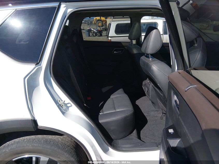2021 Nissan Rogue VIN JN8AT3CB8MW231827 IAAI salvage auction — FRONT END, Salvage (Oregon), sold $8,900 on 2026-07-25 (photo 8)