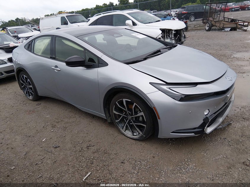 2024 Toyota Prius VIN JTDACACU4R3022692 IAAI salvage auction — LEFT FRONT, Salvage Title, sold $10,900 on 2026-07-31 (photo 1)