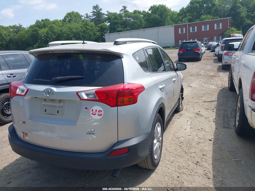 2015 Toyota Rav 4 VIN JTMBFREV5FJ030145 IAAI salvage auction — RIGHT FRONT, Salvage (Massachusetts), sold $4,450 on 2026-07-21 (photo 4)