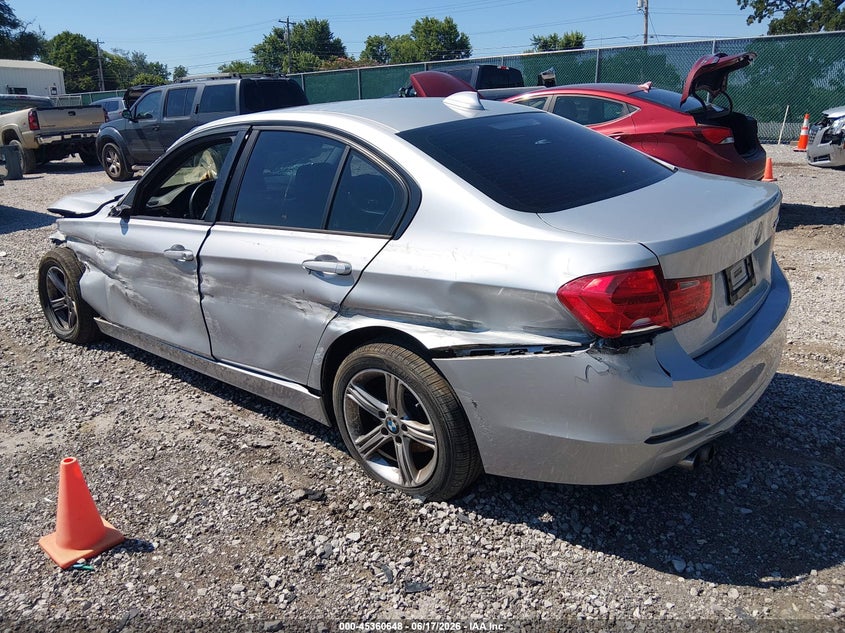 2014 BMW 3er VIN WBA3A5G58ENP29380 IAAI salvage auction — ALL OVER, Salvage (Kentucky), sold $325 on 2026-08-19 (photo 3)