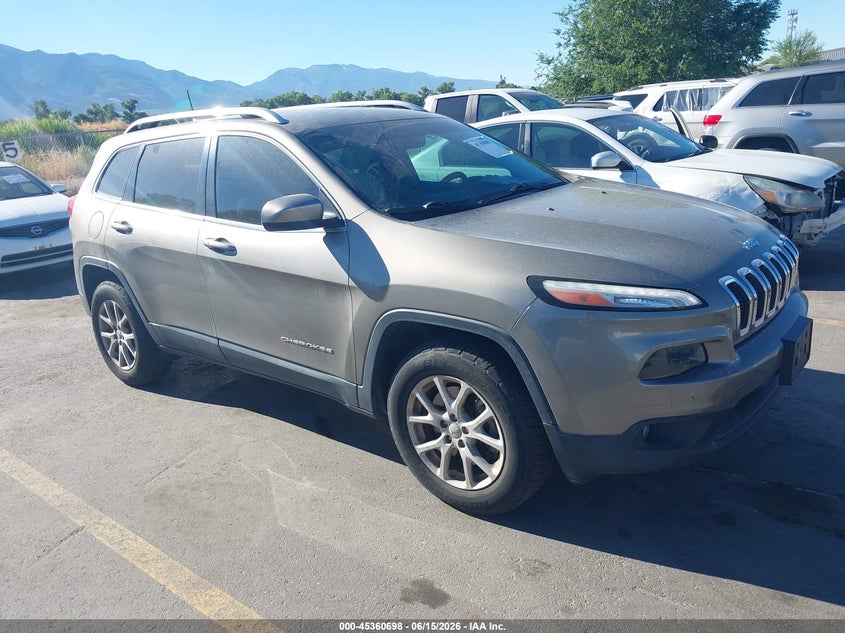 2017 Jeep Cherokee VIN 1C4PJMCS0HW616273 IAAI salvage auction — FRONT & REAR, Salvage (Utah), sold $3,550 on 2026-07-09 (photo 1)
