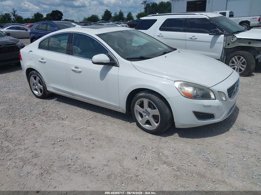 2013 Volvo S60 VIN YV1612FH9D2183404 IAAI salvage auction — NORMAL WEAR, Original (Kentucky), sold $925 on 2026-07-20 (photo 1)