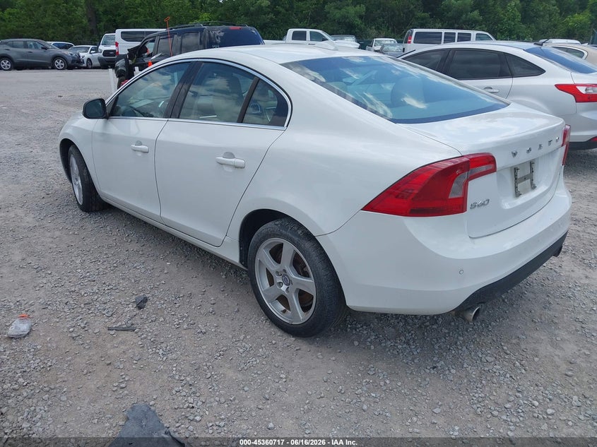 2013 Volvo S60 VIN YV1612FH9D2183404 IAAI salvage auction — NORMAL WEAR, Original (Kentucky), sold $925 on 2026-07-20 (photo 3)