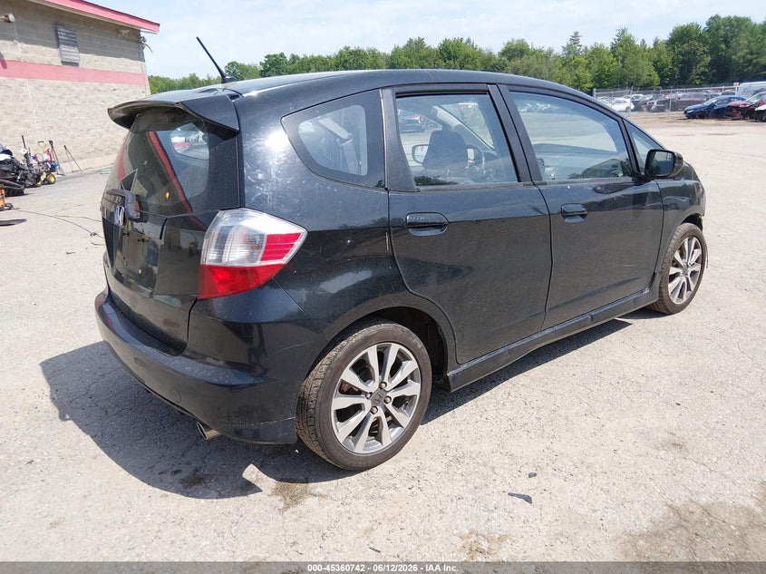 2012 Honda Fit VIN JHMGE8H57CC018575 IAAI salvage auction — FRONT END, Salvage (Maine), sold $25 on 2026-07-27 (photo 4)