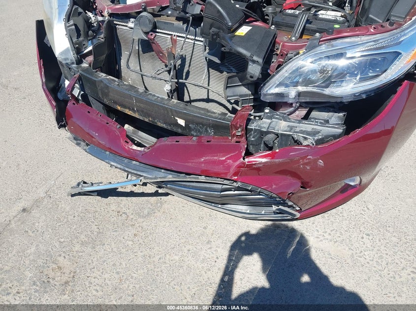 2017 Toyota Avalon VIN 4T1BK1EB2HU252657 IAAI salvage auction — FRONT END, Salvage Title, sold $4,000 on 2026-07-17 (photo 6)