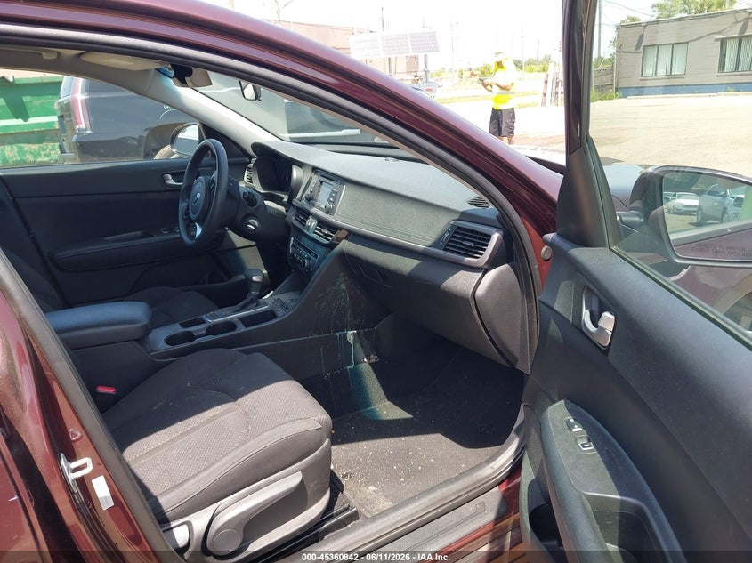 2016 Kia Optima VIN 5XXGT4L37GG021620 IAAI salvage auction — RIGHT FRONT, Clear (Michigan), sold $25 on 2026-07-30 (photo 5)