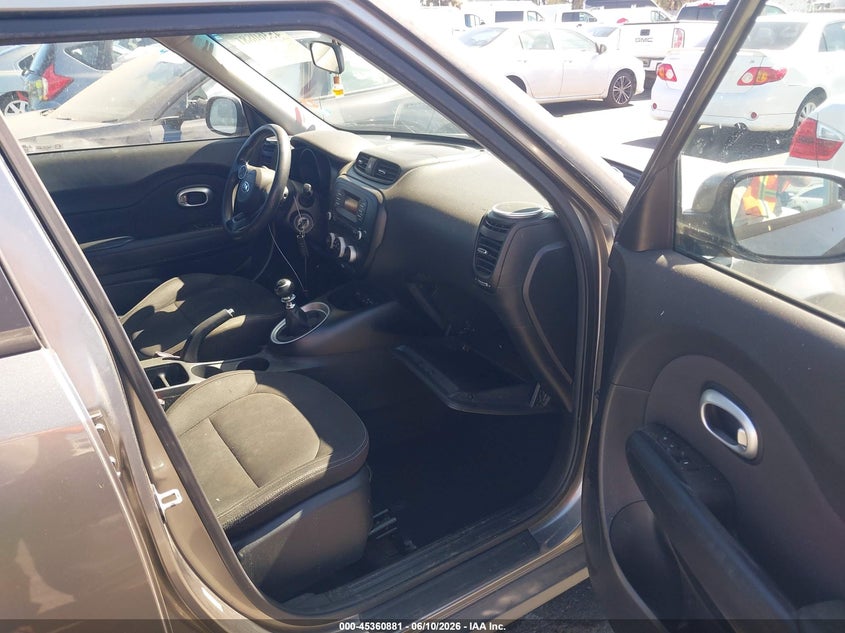 2015 Kia Soul VIN KNDJN2A23F7160570 IAAI salvage auction — NORMAL WEAR, Clear - Dealer Only (California), sold $1,275 on 2026-07-09 (photo 5)