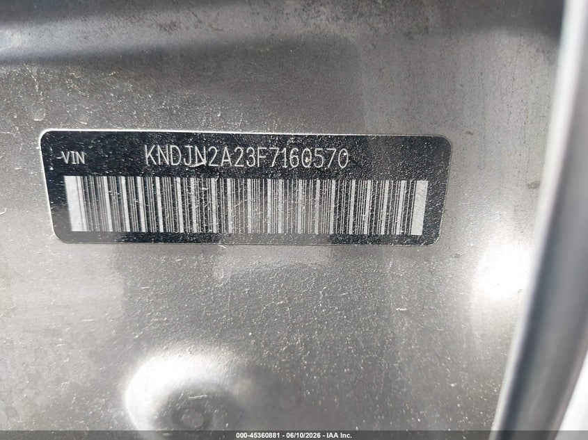 2015 Kia Soul VIN KNDJN2A23F7160570 IAAI salvage auction — NORMAL WEAR, Clear - Dealer Only (California), sold $1,275 on 2026-07-09 (photo 9)