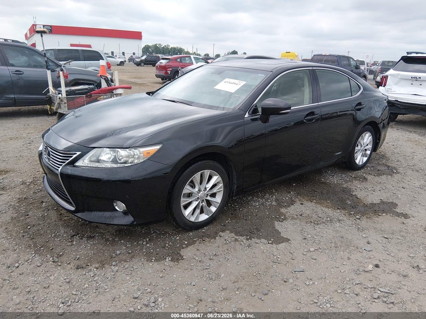 2013 Lexus ES VIN JTHBW1GG8D2036107 IAAI salvage auction — REAR END, Clear (Arkansas), sold $5,900 on 2026-07-22 (photo 2)